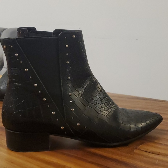 Black Italian leather snake skin booties - Picture 6 of 6